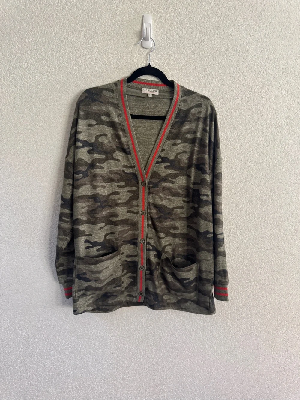 PJ Salvage Camo Button Front Cardigan with Red Trim Size Medium - Picture 7 of 9